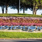 Charming With Garden Апартаменты